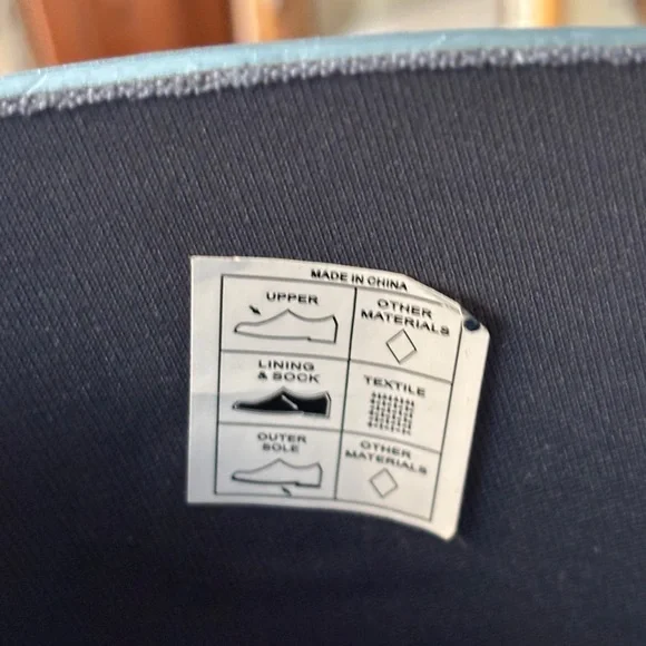 Hunter shorter rain boots size 8 gray Interior Logo Detail Rain Boot - Picture 4 of 10